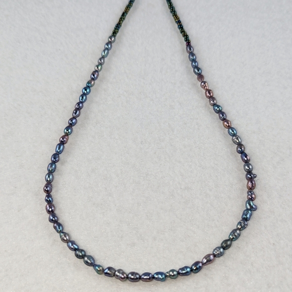 REAL 4-5mm Teeny Peacock Pearl Necklace - Picture 5 of 9